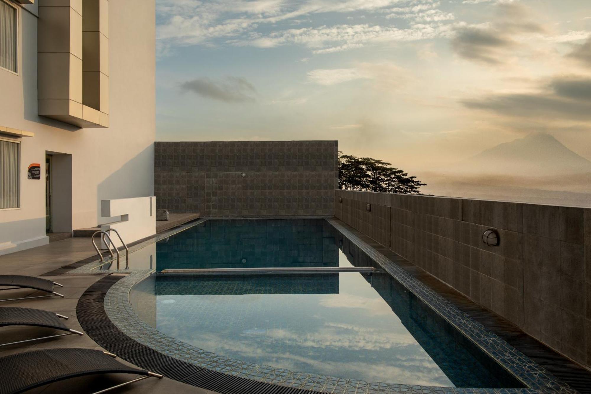 Atria Hotel Magelang Exteriér fotografie